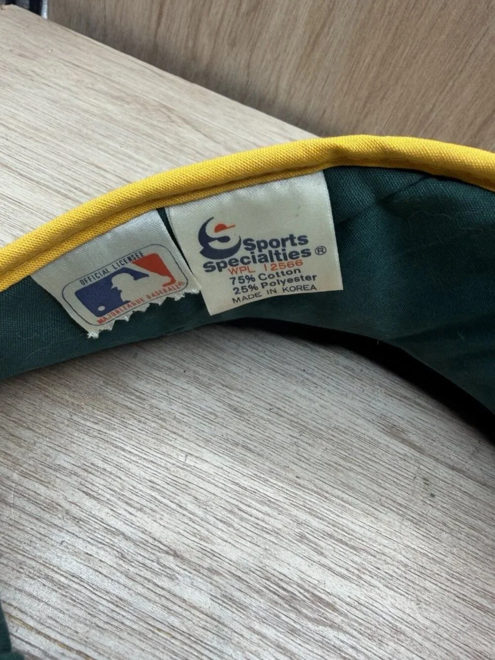 Vintage Oakland Athletics A's Sun Visor Hat Cap Sports Specialties 90s